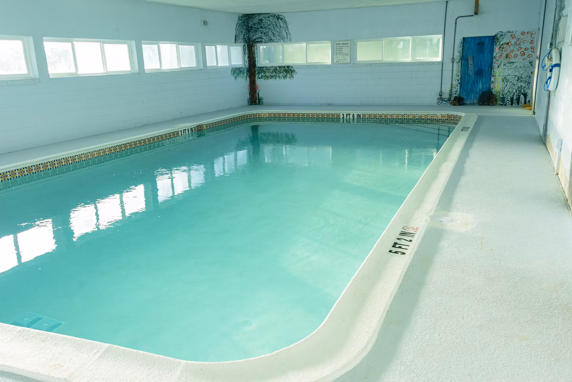 closeup of a swimming pool in homebound RV park